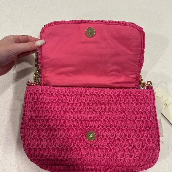 Madison West NWT Pink Woven Handbag with Gold Chain - Picture 5 of 13